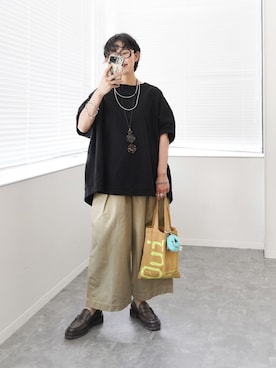 「JOURNAL STANDARD LUXE（ジャーナルスタンダード　ラックス）のプチサックスーヴニール（トートバッグ、ベージュ系）」を使った、KSさん（レディース・162cm）の春コーディネート