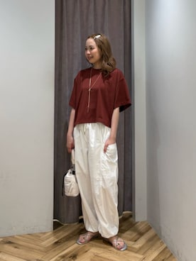 「green label relaxing（グリーンレーベルリラクシング）のアイテム（Tシャツ/カットソー）」を使った、MATSUMOTOさん（レディース・158cm）の夏コーディネート