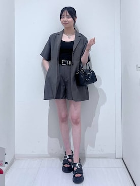 「PAGEBOY（ページボーイ）の【2WAY仕様】スタッズミニボストンバッグ（ショルダーバッグ、ブラック系）」を使った、yuika031000さん（レディース）の夏コーディネート
