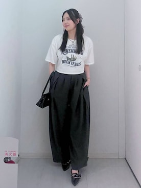 「PBLIM（ページボーイリム）の《UNISEX》3タックボリュームスラックス（スラックス、グレー系）」を使った、yuika031000さん（レディース）の夏コーディネート