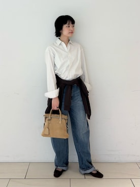 「EDITION（エディション）のTHOMAS MASON ストライブシャツ（シャツ/ブラウス、ホワイト系）」を使った、SakamotoTOMORROWLANDさん（レディース・163cm）の秋コーディネート