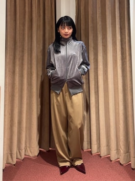 「アイテム（ジャージ、グレー系）」を使った、BEAUTY&YOUTH WOMENSさん（レディース・157cm）の秋コーディネート