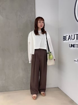 「アイテム（ポーチ、グリーン系）」を使った、BEAUTY&YOUTH WOMENSさん（レディース・150cm）の夏コーディネート