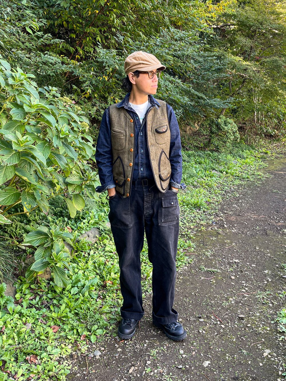 FREEWHEELERSのベストを使った人気ファッションコーディネート