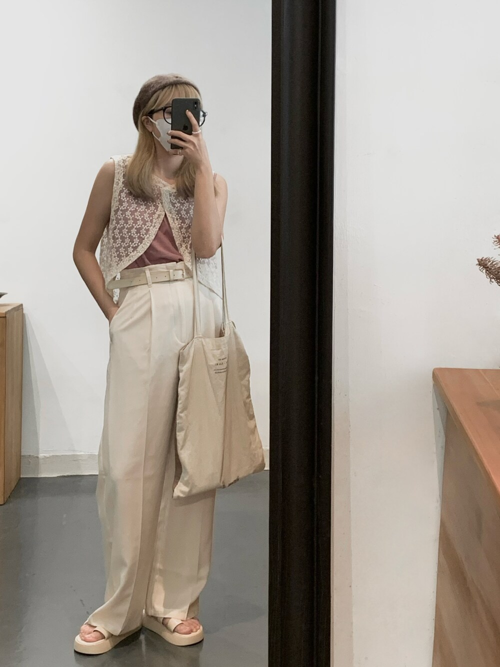 「ootd、夏、pink、大人カジュアル、シンプルコーデ、休日スタイル、夏コーデ、シンプル、カジュアル、淡色コーデ、GU、vintage、古着、古着MIX、KANGOL」｜「VINTAGEのアイテム（チューブトップ、ベージュ系）」を使った、naoki.lcsさん（レディース・162cm）の夏コーディネートの1枚目の写真