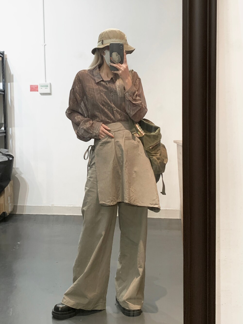 「休日スタイル、大人カジュアル、夏コーデ、シンプル、カジュアル、低身長、ootd、vintage、古着、古着MIX、春コーデ、シンプルコーデ、オトナカジュアル、おしゃれさんと繋がりたい、patagonia」｜「patagoniaのSurf Brimmer（帽子、グレー系）」を使った、naoki.lcsさん（レディース・162cm）の春コーディネートの1枚目の写真