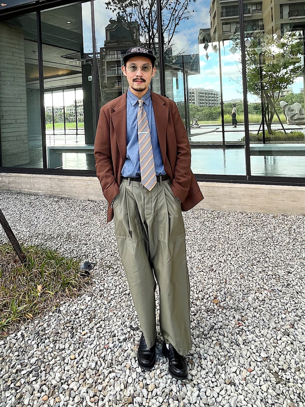 「pasadenaleisureclub、adrer、united arrows、UNITED ARROWS & SONS、HAVERSACK、Paraboot」｜「PASADENA LEISURE CLUBのアイテム（帽子、ブラック系）」を使った、JenningsTuさん（メンズ・173cm）の秋コーディネートの1枚目の写真