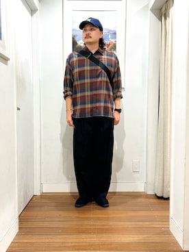 「アイテム（メッセンジャーバッグ）」を使った、Yuya Sasakiさん（メンズ・179cm）の秋コーディネート