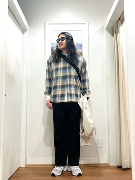 「アイテム（メッセンジャーバッグ）」を使った、Yuya Sasakiさん（メンズ・179cm）の秋コーディネート