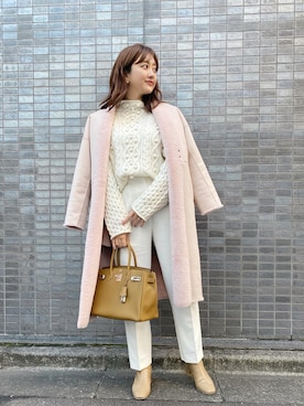 「theory（セオリー）のアイテム（トップス）」を使った、菊地亜美さん（レディース・165cm）の冬コーディネート