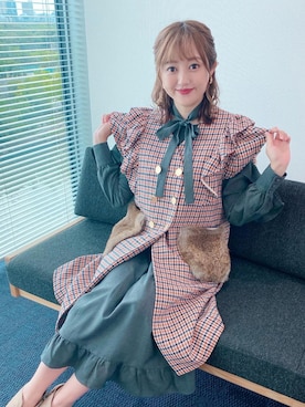 「アイテム（ワンピース/ドレス）」を使った、菊地亜美さん（レディース・165cm・30代）の秋コーディネート