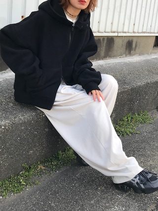 「ASICS（アシックス）のGEL-KINETIC FLUENT / ゲルキネティック フルーエント（スニーカー）」を使った、Kumika☆さん（レディース・158cm）の冬コーディネート