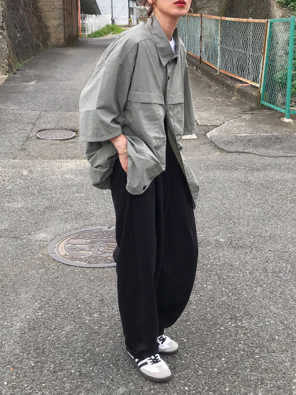 新品 プリーツスカート & ハーフスリーブシャツ 　春夏コーデ ハーフスリーブシャツ」のレディース人気ファッションコーディネート