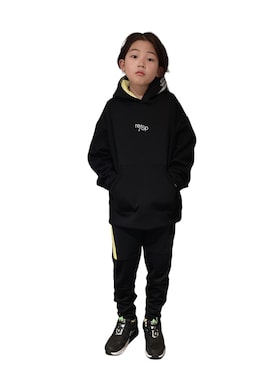 「RE/SP（アールイーエスピー）のアイテム（パンツ）」を使った、eightmaaanさん（キッズ・134cm）の冬コーディネート