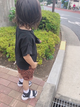 「GU（ジーユー）のアイテム（サンダル、ブラック系）」を使った、AOI     さん（キッズ・120cm）の夏コーディネート
