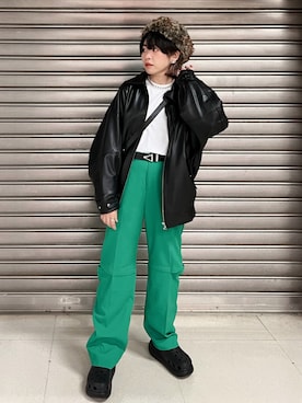 「緑」｜「アイテム（ブルゾン）」を使った、MoE さん（レディース・160cm）の冬コーディネート