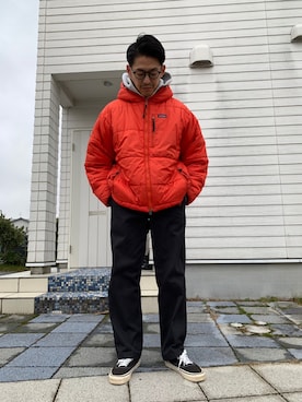 「アイテム（その他アウター、オレンジ系）」を使った、きょーへーさん（メンズ・169cm）の冬コーディネート