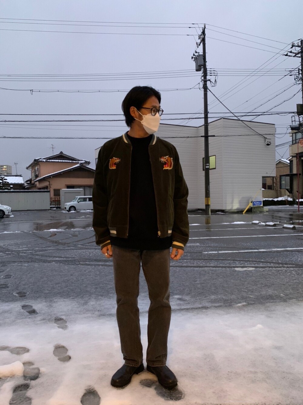 「Ayameのアイテム（メガネ、ブラック系）」を使った、きょーへーさん（メンズ・169cm）の冬コーディネートの1枚目の写真