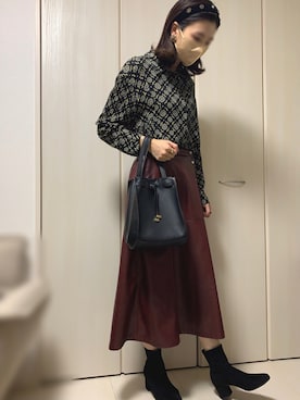 「OZOC（オゾック）のアイテム（トートバッグ）」を使った、ナナさん（レディース・165cm）の秋コーディネート