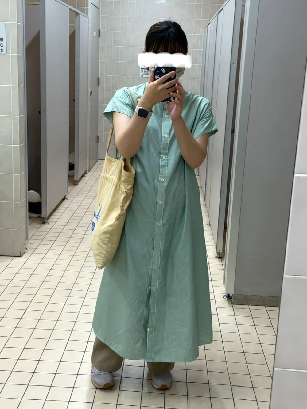 「カジュアルコーデ、大人かわいい、休日スタイル、ラフコーデ、オトナ女子、ママコーデ、シャツワンピ、パンツコーデ、今日のコーデ、ワンピース、きれいめ、オトナガーリー」｜「GLOBAL WORKのマルチケアフレンチスリーブシャツワンピ/283032（シャツワンピース、グリーン系）」を使った、つばささん（レディース・157cm）の夏コーディネートの1枚目の写真