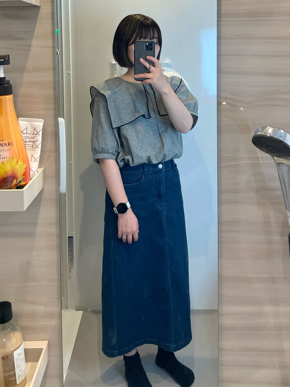 「デニムっていいよね、ラクチンコーデ、大人かわいい、休日コーデ、オトナ女子、プチプラ、デニムスカート、セーラーカラー、ブラウス×デニム、オトナカジュアル、大人カジュアル、モノトーン、チェック」｜「しまむらのアイテム（シャツ/ブラウス、ブラック系）」を使った、つばささん（レディース・157cm）の夏コーディネートの1枚目の写真