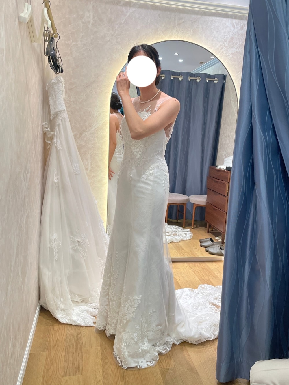 「その他セレクトのアイテム（ドレス、ホワイト系）」を使った、anapiさん（レディース・170cm）の冬コーディネートの1枚目の写真