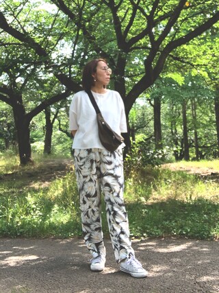 【新品未使用】Spick & Span リーフプリントリラックスパンツ Spick & Span（スピックアンドスパン）の「リーフプリント