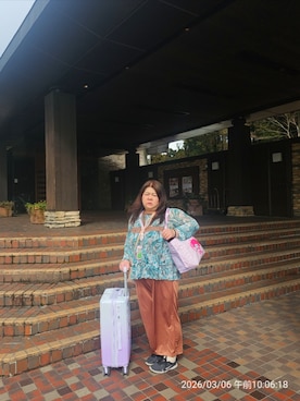 「Honeys（ハニーズ）のアイテム」を使った、かおりんさん（レディース・157cm）の春コーディネート