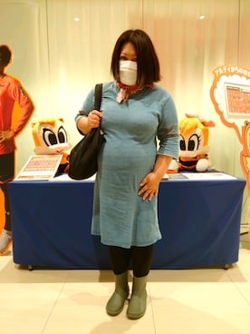 「アイテム（レインシューズ、グリーン系）」を使った、かおりんさん（レディース・156cm）の秋コーディネート