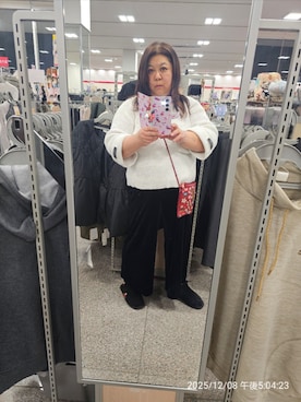 「アイテム（PC・スマホグッズ/家電）」を使った、かおりんさん（レディース・157cm）の冬コーディネート