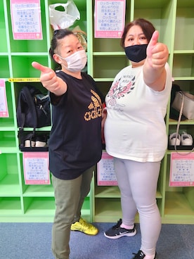 「アイテム（レギンス/スパッツ、シルバー系）」を使った、かおりんさん（レディース・156cm）の春コーディネート