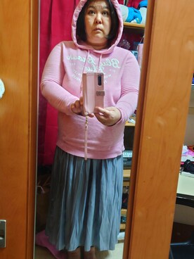 「H&M（エイチ・アンド・エム）のアイテム（パーカー）」を使った、かおりんさん（レディース・156cm）の春コーディネート