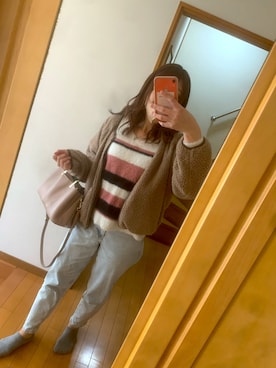 「H&M DIVIDED（エイチアンドエム　ディヴァイデッド）のアイテム（デニムパンツ、ブルー系）」を使った、あやまんさん（レディース・163cm）の冬コーディネート