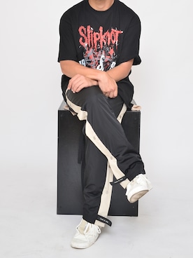 「Fear of God Los Angeles（フィアーオブゴッドロサンゼルス）のアイテム（カーゴパンツ、ブラック系）」を使った、一馬 さん（メンズ・174cm）の夏コーディネート