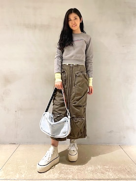 「DIESEL（ディーゼル）のアイテム（スカート）」を使った、ナツミ@DIESEL岡山さん（レディース・161cm）の冬コーディネート