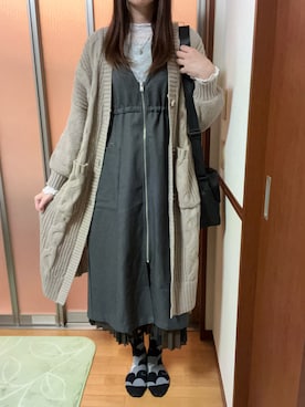 「アイテム（タンクトップ）」を使った、亜輝さん（レディース・174cm）の秋コーディネート