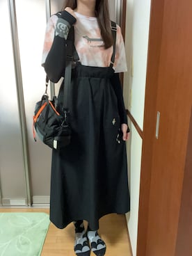 「Design Tshirts Store graniph（デザイン　ティーシャツ　ストア　グラニフ）のアイテム」を使った、亜輝さん（レディース・174cm）の春コーディネート