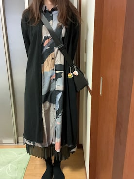「アイテム（シャツワンピース）」を使った、亜輝さん（レディース・174cm）の秋コーディネート