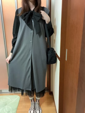 「アイテム（ボストンバッグ）」を使った、亜輝さん（レディース・174cm）の秋コーディネート