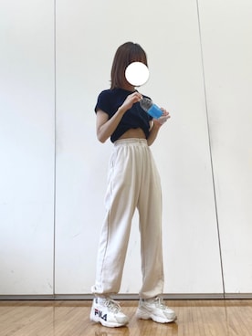 「153cm」｜「アイテム（スウェットパンツ）」を使った、＿manafilmさん（レディース・153cm）の秋コーディネート