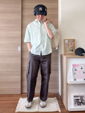 「GU（ジーユー）のアイテム（シャツ/ブラウス、グリーン系）」を使った、Keiさん（メンズ・177cm）の春コーディネート