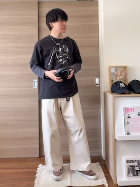 「usedのアイテム（Tシャツ/カットソー、ブラック系）」を使った、Keiさん（メンズ・177cm）の春コーディネート