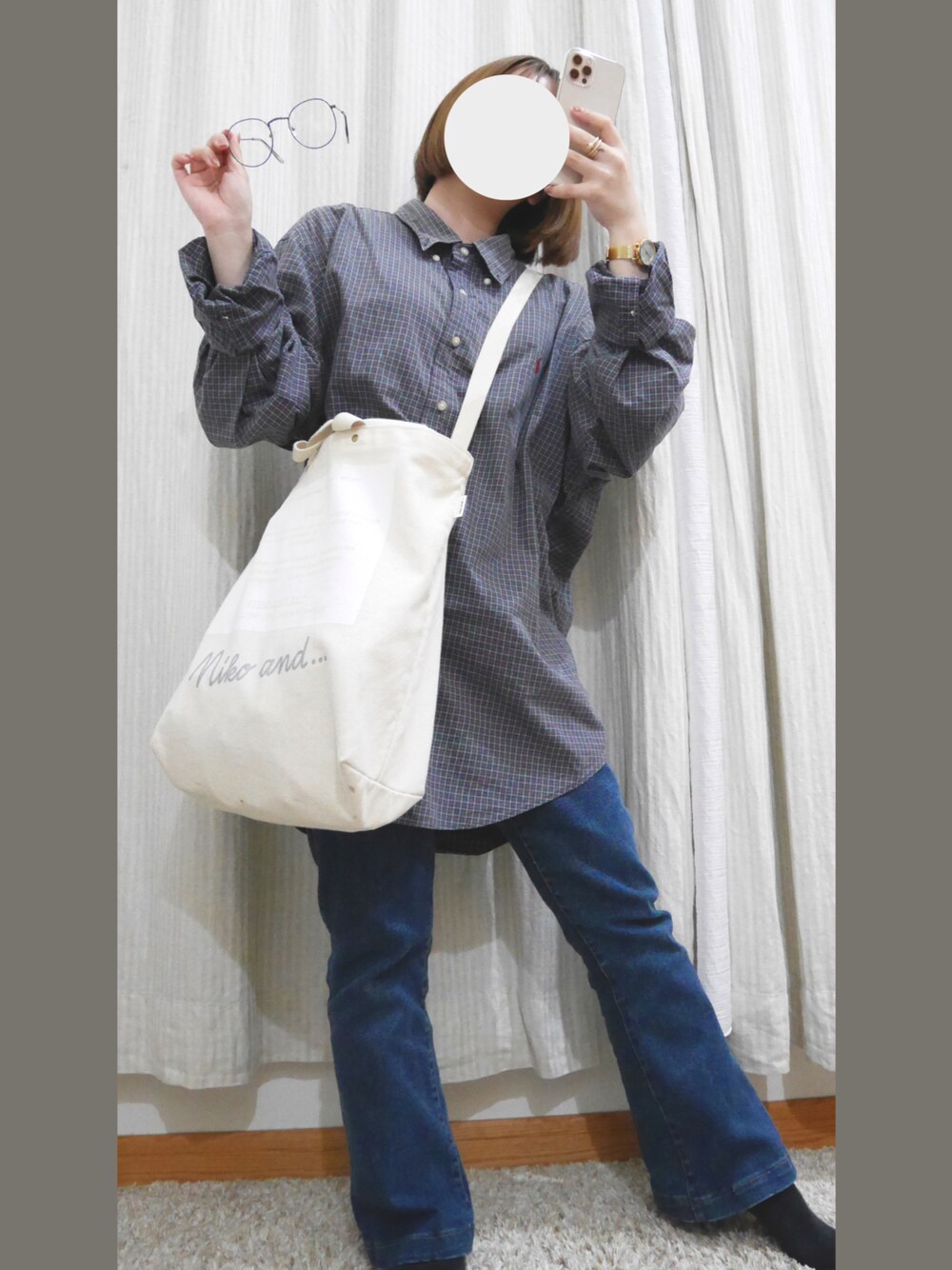 「シンプルコーデ、低身長女子、低身長コーデ、大学生コーデ」｜「ems exciteのアイテム（デニムパンツ、ブルー系）」を使った、fuchiさん（レディース・152cm）の秋コーディネートの1枚目の写真