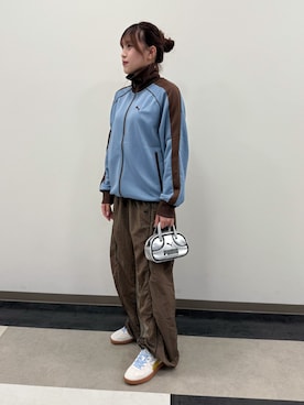 「アイテム（ジャージ）」を使った、PUMAさん（レディース・156cm）の秋コーディネート