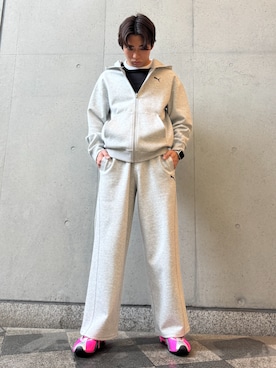 「PUMA（プーマ）のPUMA プーマ ユニセックス ジップ パーカー エンブロイダリー キャット ZIP P（パーカー、グレー系）」を使った、PUMAさん（レディース・160cm）の春コーディネート