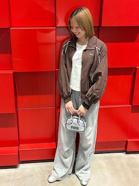 「PUMA（プーマ）のアイテム（ジャケット/アウター）」を使った、PUMAさん（レディース・156cm）の春コーディネート