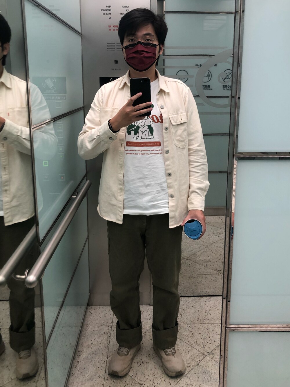 「ootd、リョクシャカ」｜「緑黄色社会のアイテム（Tシャツ/カットソー、ホワイト系）」を使った、謝慶潭 Jim Hsieh さん（メンズ・179cm）の夏コーディネートの1枚目の写真