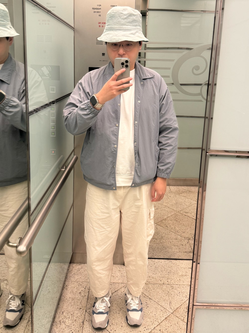 「ootd、Taipei 101」｜「NEW BALANCEのNew Balance U998TA / ニューバランス U998TA（スニーカー、グレー系）」を使った、謝慶潭 Jim Hsieh さん（メンズ・179cm）の冬コーディネートの1枚目の写真