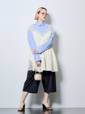 「CALMER（カルメール）のPaulo Oliveira Cropped PT / パウロオリベイラクロップドパンツ（その他パンツ、ブルー系）」を使った、SAKURAKOさん（レディース・165cm）の夏コーディネート