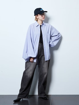 「Lee（リー）のLEE 別注 PAINTER PANTS：デニムパンツ（デニムパンツ、ブラック系）」を使った、SAKURAKOさん（レディース・165cm）の夏コーディネート